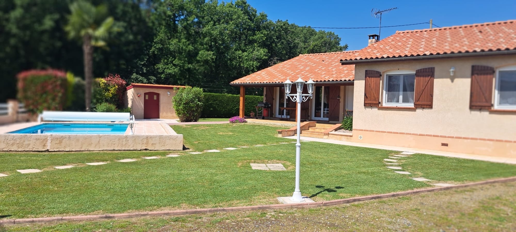 CAMBERNARD Maison Emma CAMBERNARD Maison Emma